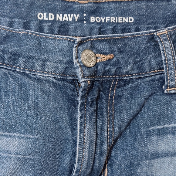 Old Navy Women's Ripped Jean Shorts - Picture 6 of 9